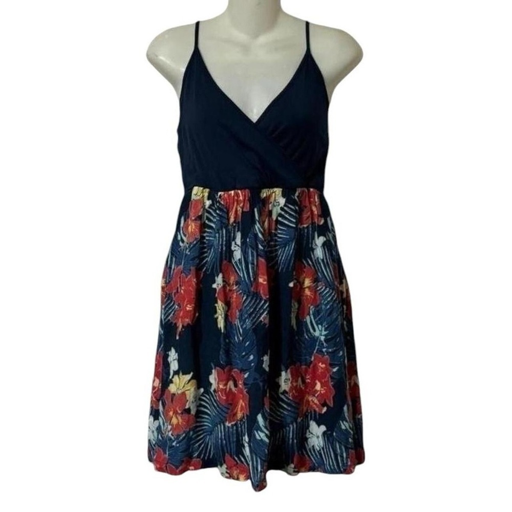 Roxy floral mini dress like new, size small. Fit and flare sun dress in navy blu